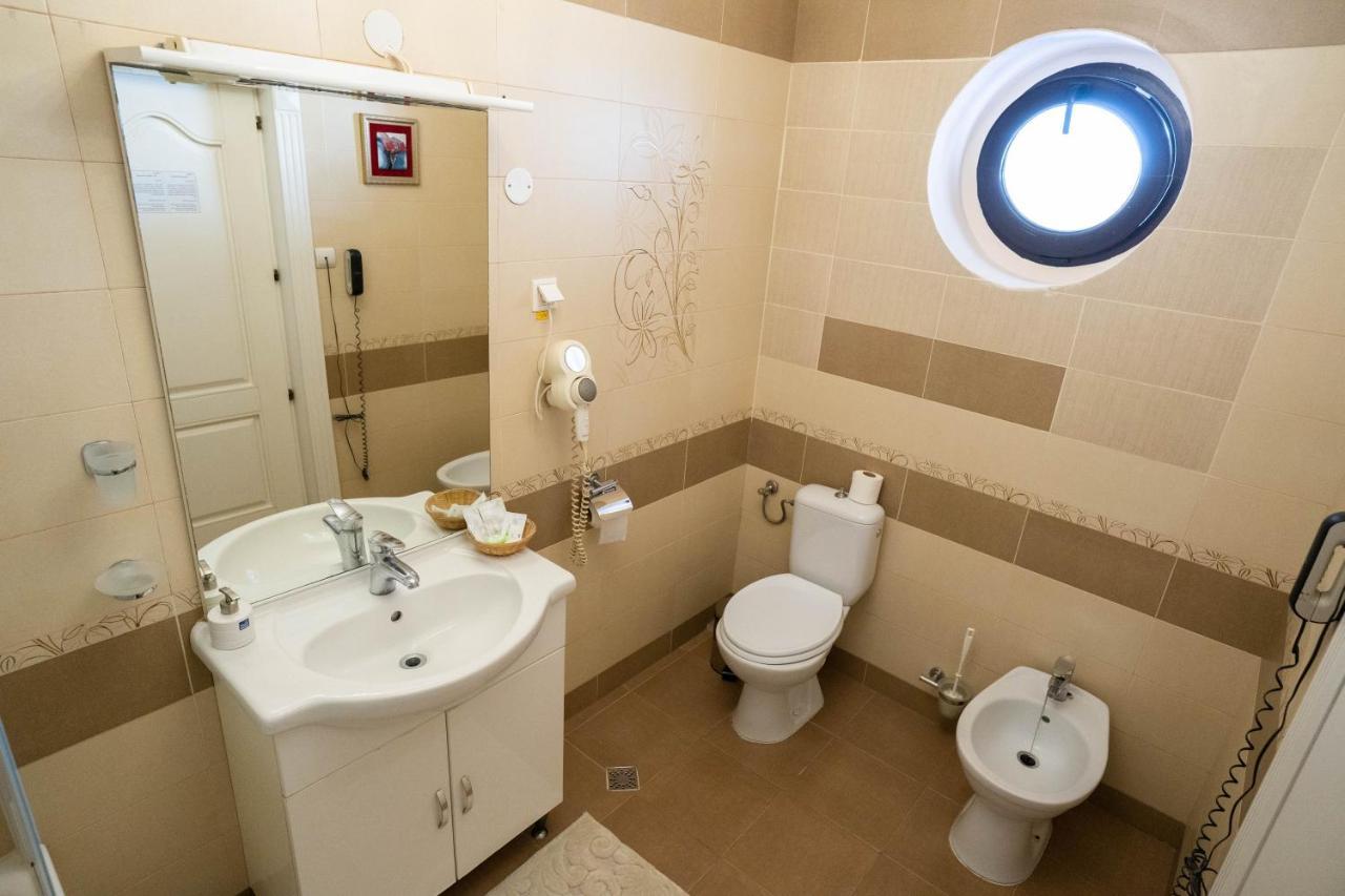 Villa Alice Suceava Luaran gambar