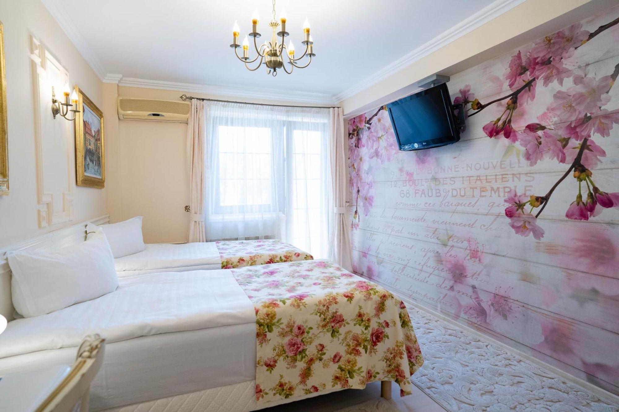Villa Alice Suceava Luaran gambar