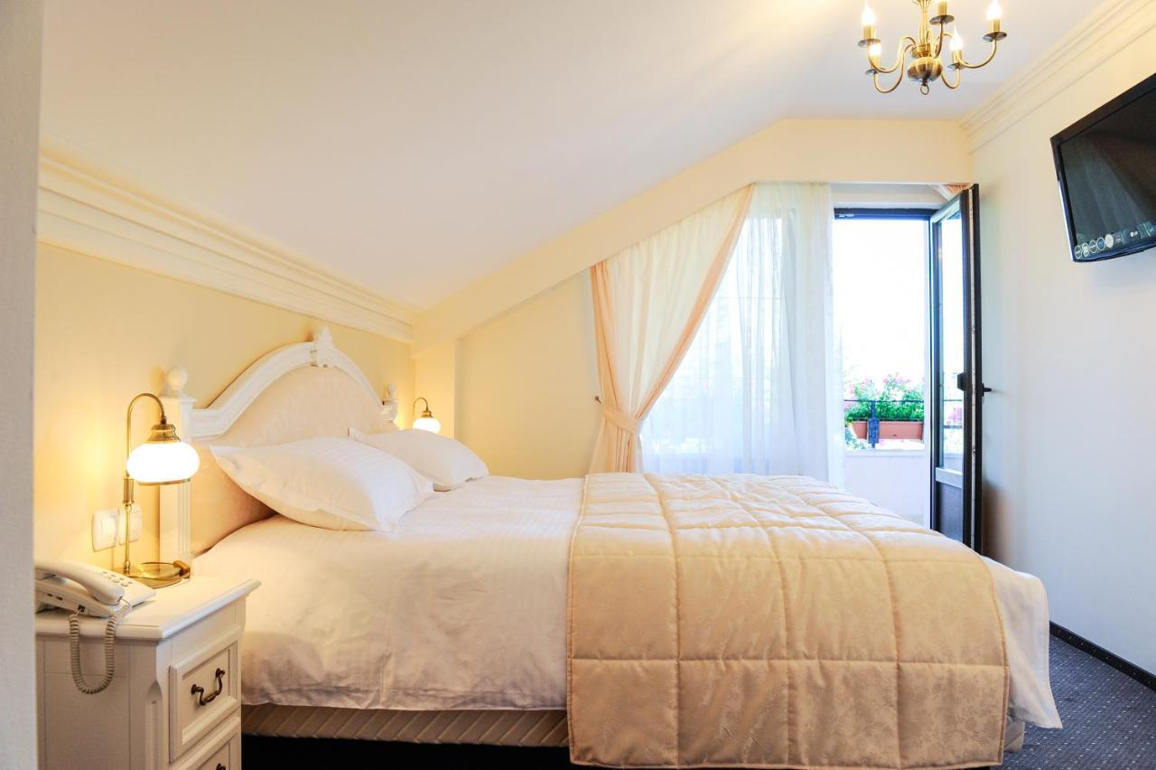 Villa Alice Suceava Luaran gambar