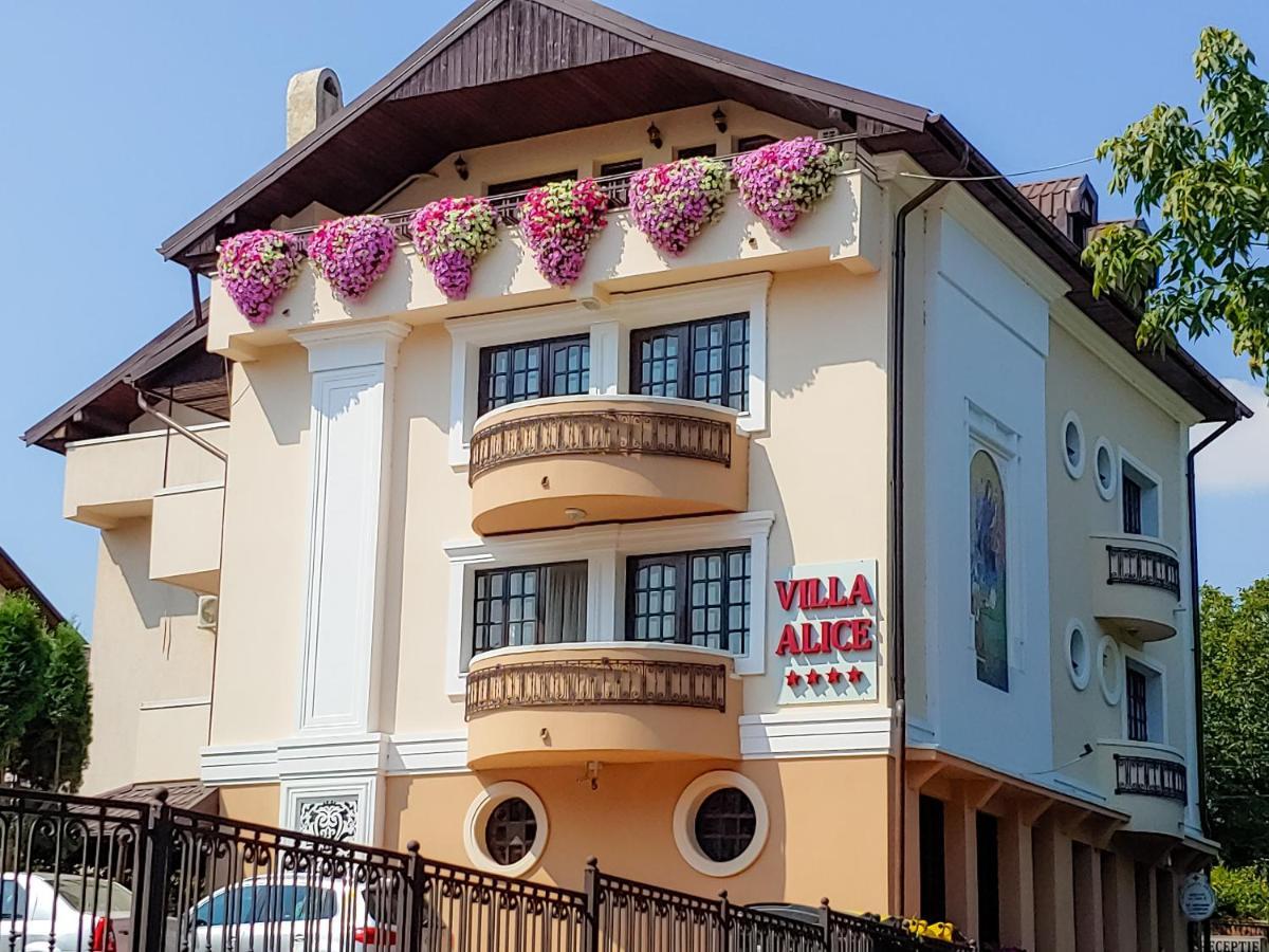 Villa Alice Suceava Luaran gambar