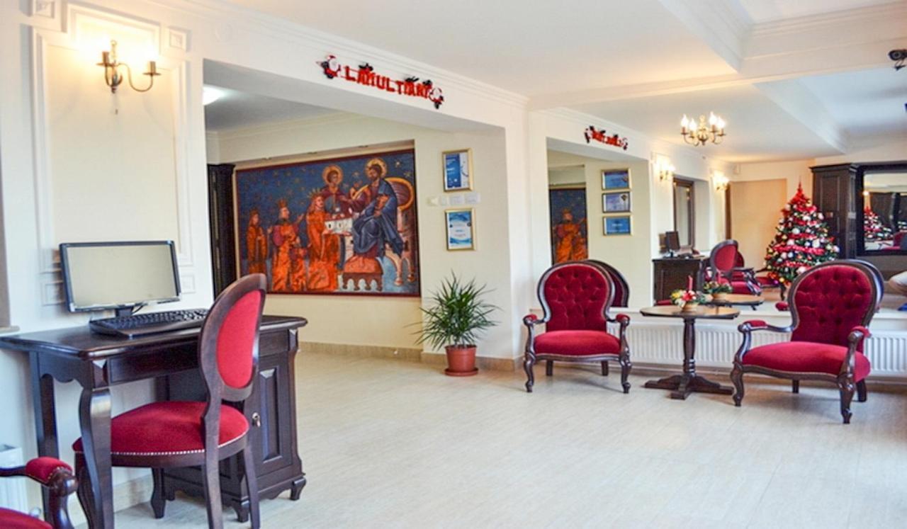 Villa Alice Suceava Luaran gambar